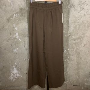 Uniqlo high waisted wide leg pants